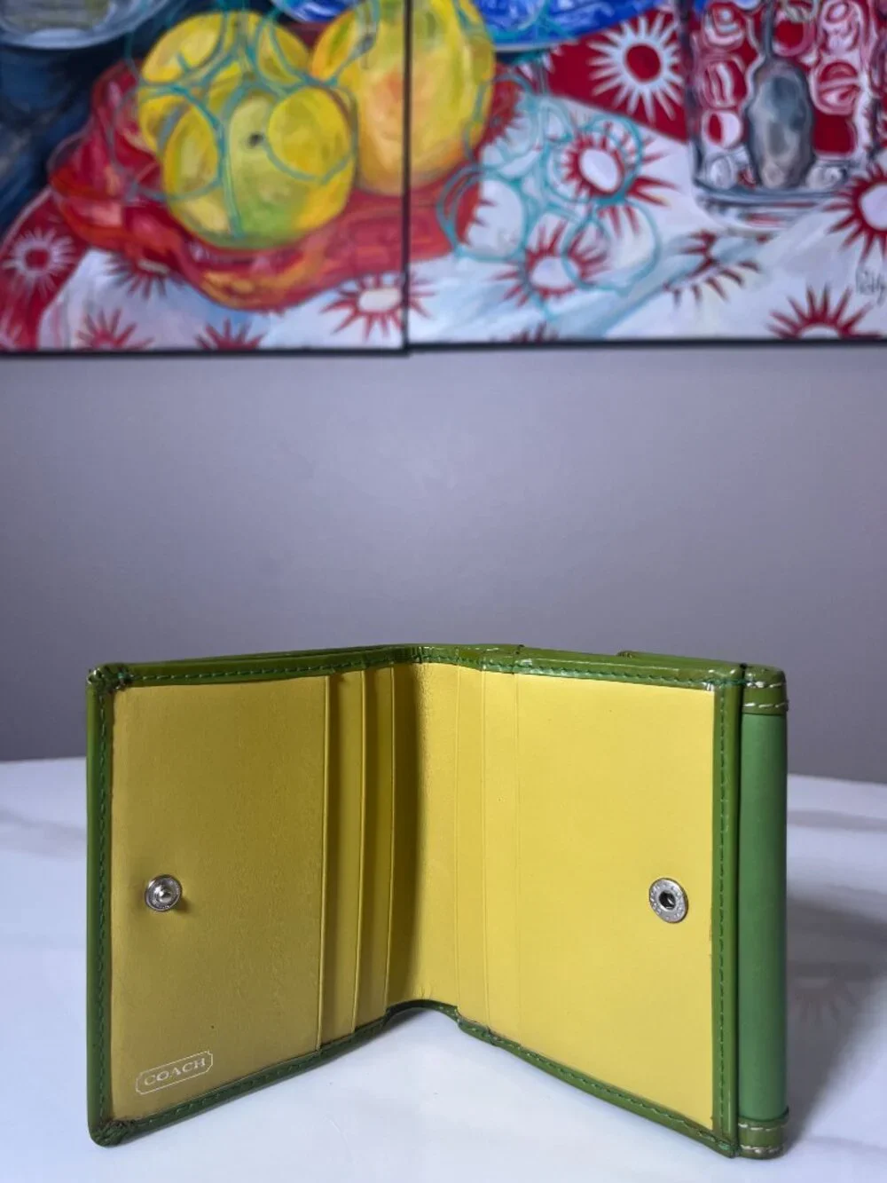 Coach Leatherware Est. 1941 Lime Green Leather Bifold Wallet Vintage Y2K - Picture 4 of 10